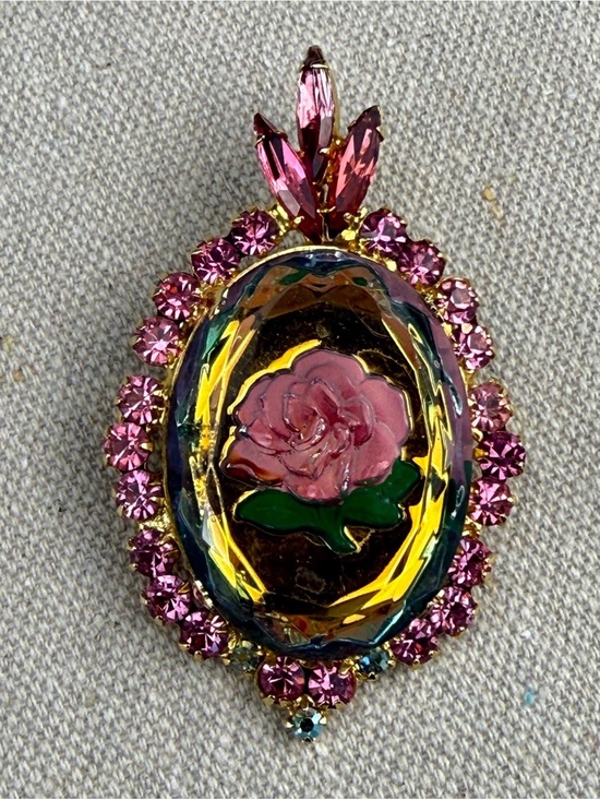 Delizza Jewelry - VINTAGE JULIANA RHINESTONE ROSE AZALEA INTAGLIO REVERSE CARVED PIN BROOCH 60/70s